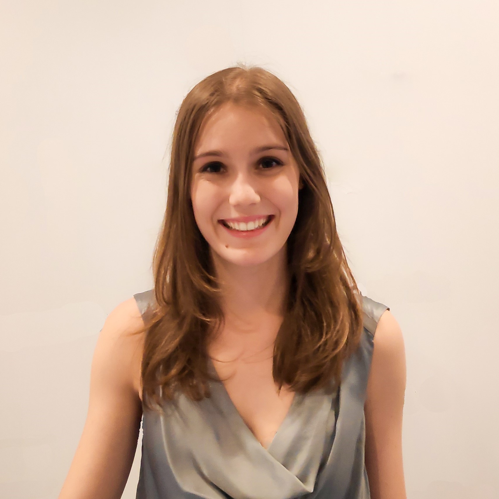 Laura Bernal - Comercial