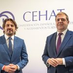 Juan Manuel Serrano presidente de Correos y Jorge Marichal presidente de CEHAT